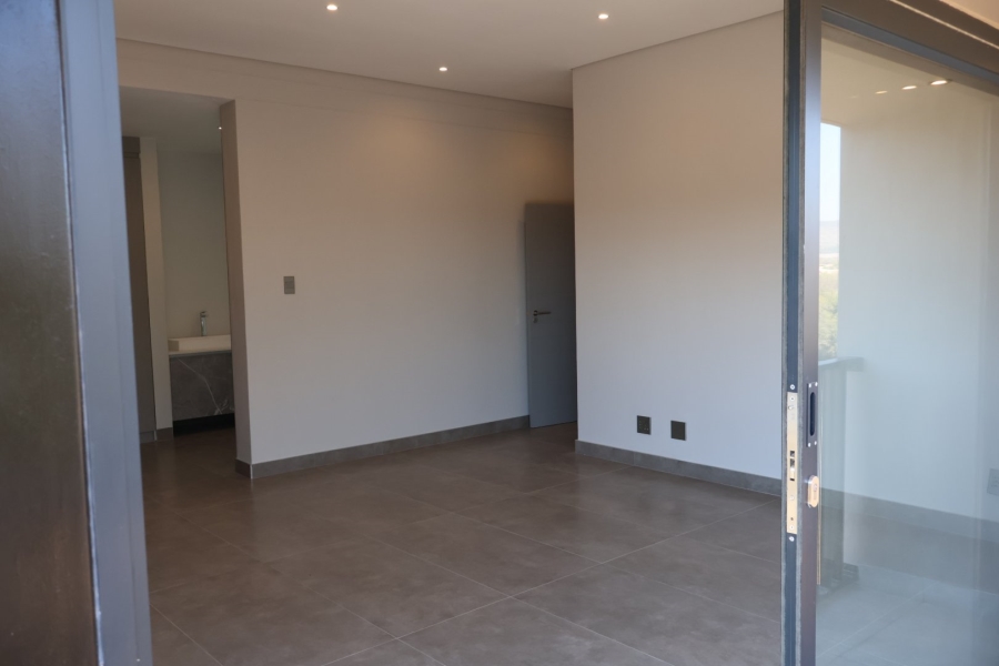 5 Bedroom Property for Sale in Kosmos North West